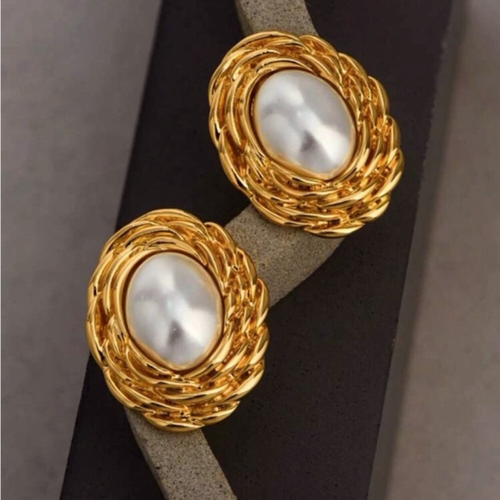 Vintage French Baroque Pearl Earrings 18k gold plated New
